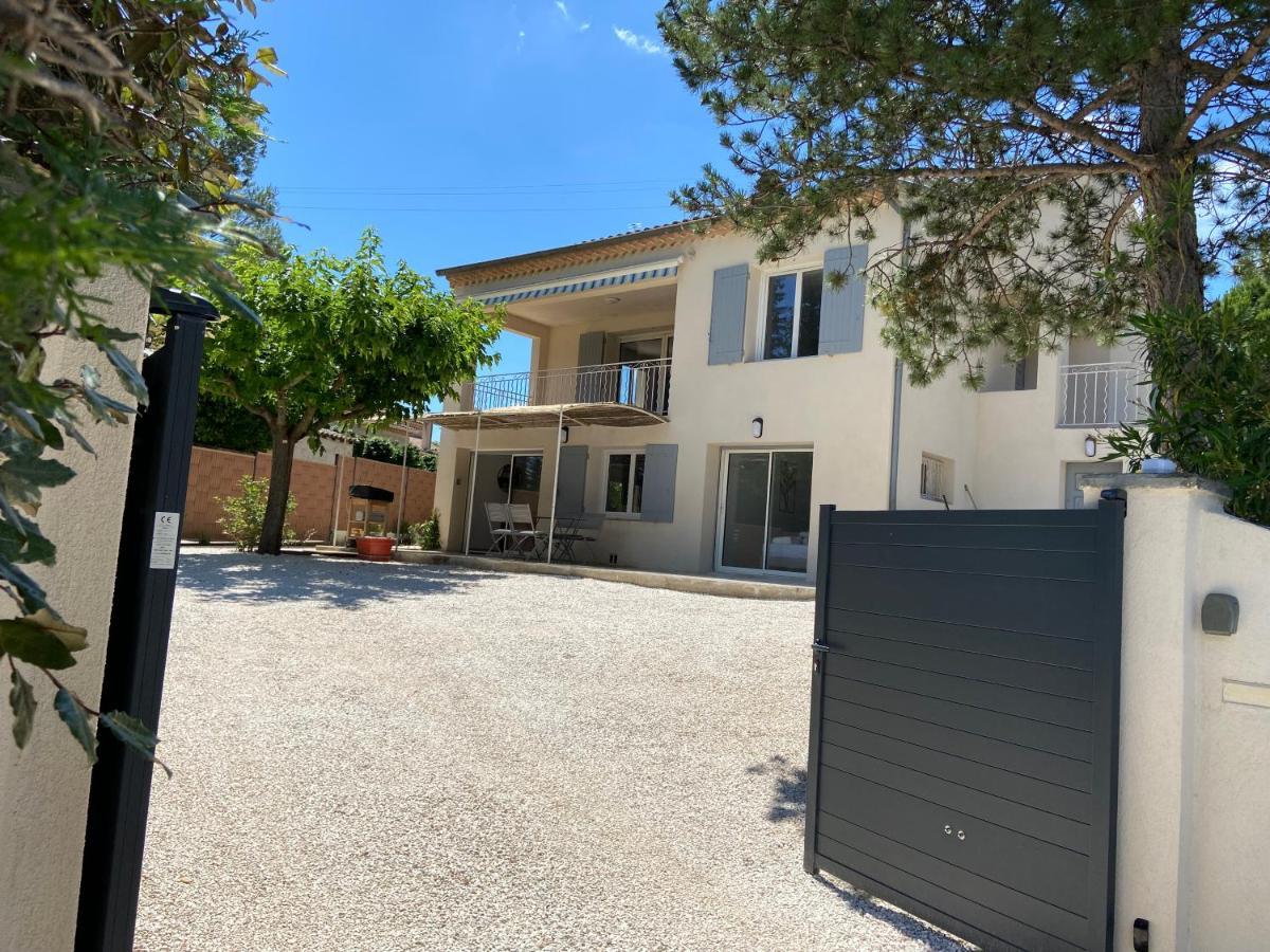Gite "Au Bout Du Chemin" Beaumes-de-Venise Exterior photo